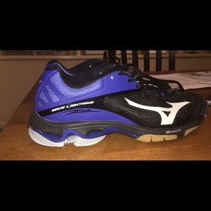 Mizuno Women’s Court/Training Shoes Size 8.5